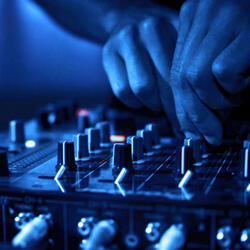 THE CIGGIE ( CLOONEE )