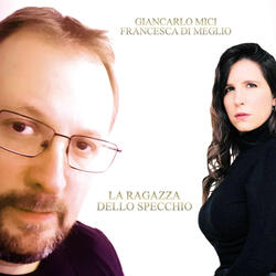 La ragazza dello specchio