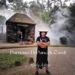 Purnama Di Puncak Candi