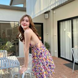 Lihat Aku Dari Sisi Yang Lain