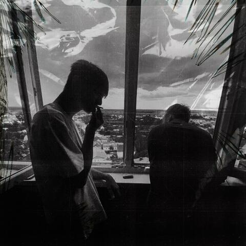 Two Siggi on the Balcone