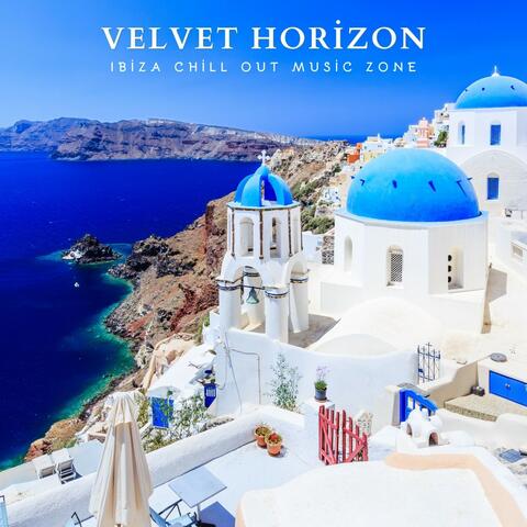 Velvet Horizons: Lounge Music Playlist