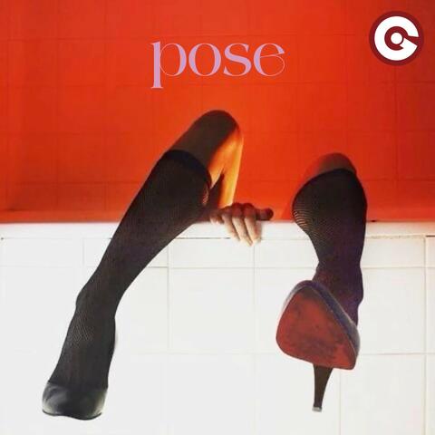 Pose