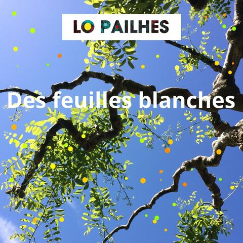 Des feuilles blanches