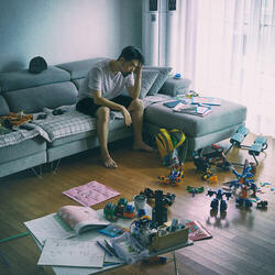 The Angel Wakes Hell′s Morning