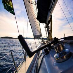 On a Sailboat: Relaxing Ocean Sound