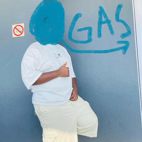 Gas