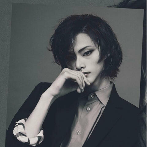 견고천 (AI Version)