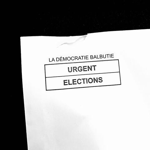 La démocratie balbutie