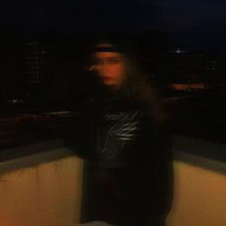 Again (Noah Cyrus)