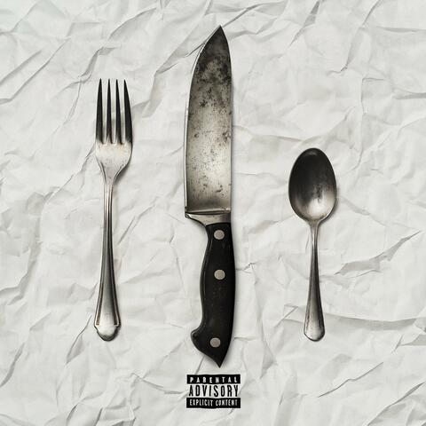 ENTRÉE, PLAT, DESSERT.