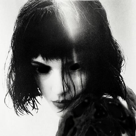 незнакомка