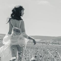 Под чужие песни