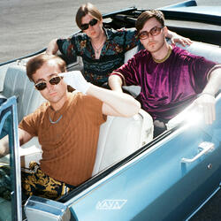 Наличка (feat. TVETH)