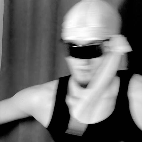 darker (feat. Romero)