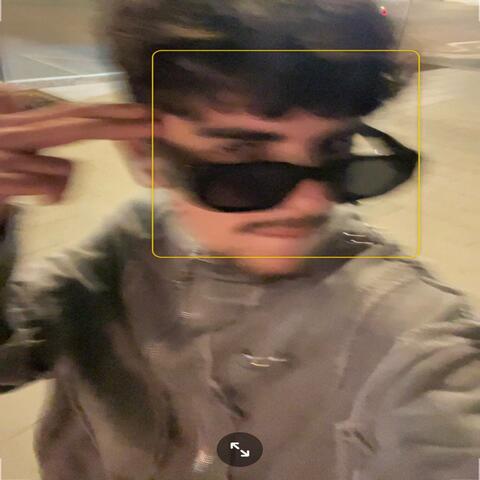 HELLO MY NAME IS (feat. Isi)