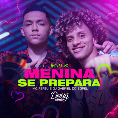 Menina Se Prepara