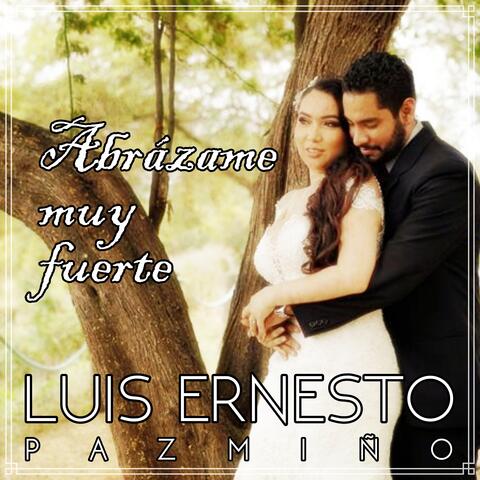 Abrázame Muy Fuerte