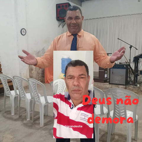Deus Não Demora