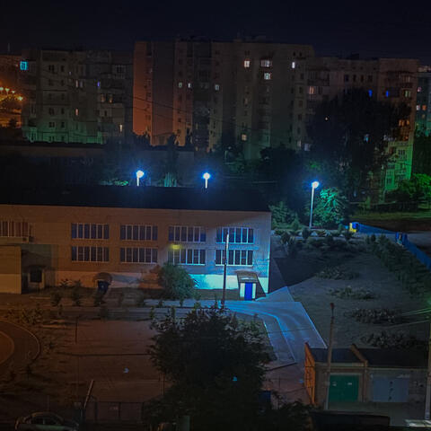 Под одеялом