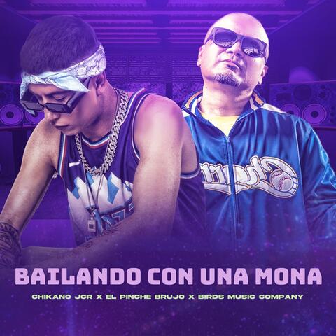 Bailando Con una Mona