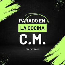 Parado en la Cocina