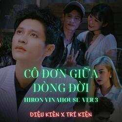 CÔ ĐƠN GIỮA DÒNG ĐỜI