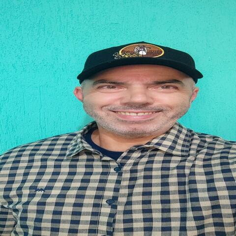 Menino Calça de Saco