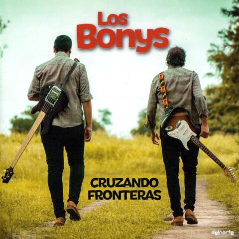 Cruzando Fronteras