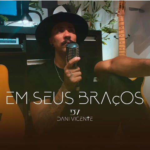Em Teus Braços