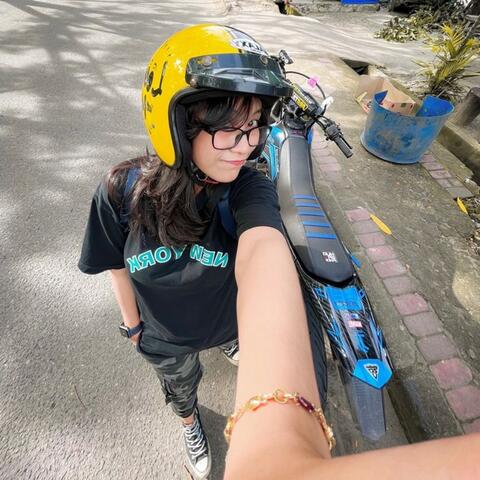 Aduh Mamae Style Kondang