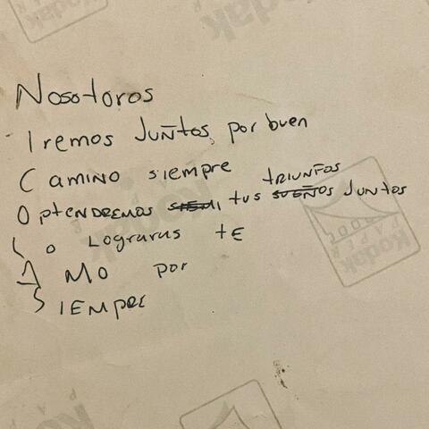 Tan Cerca