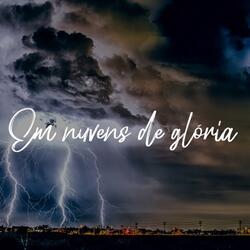 Em Nuvens de Glória