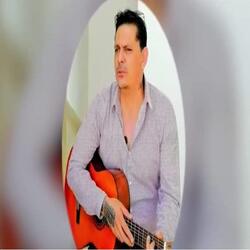 Derritiendome de Amor  Canta: Romel Rábago