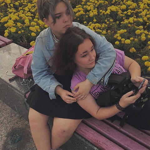1316
