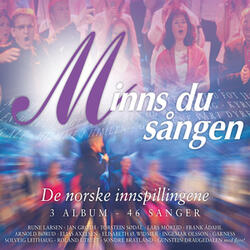 Tett Ved Sia Mi Går Jesus