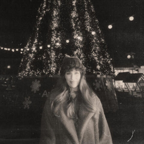 Rockin' Around The Christmas Tree