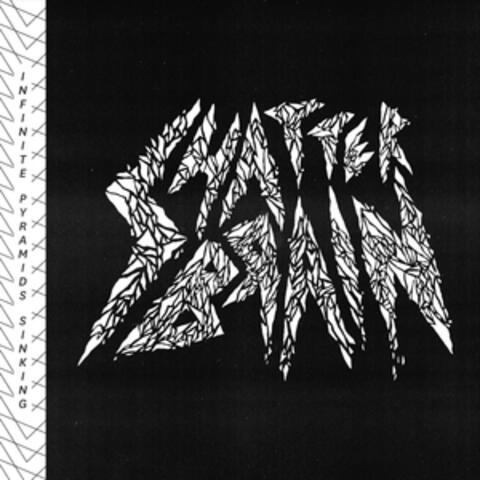 Infinite Pyramids Sinking