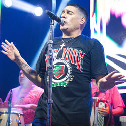 Ya No Somos Ni Seremos / Me Hubieras Dicho