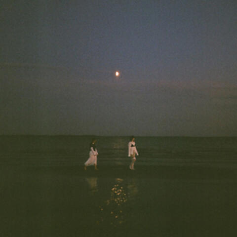 First Girl On The Moon / Endless Shores