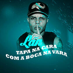 Tapa na Cara Com a Boca na Vara