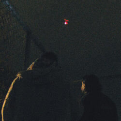 Det Skjer (feat. Jonas Benyoub)