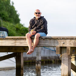 Kigger Ud Over Havet