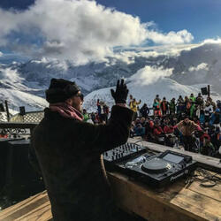 EVA LONELY LONELY HARDSTYLE