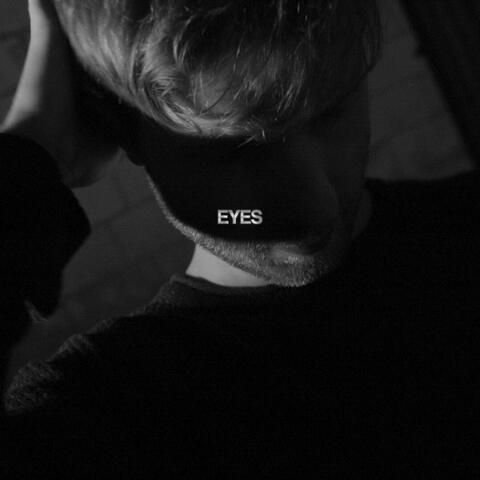 EYES