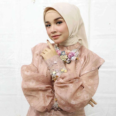CAMELIA