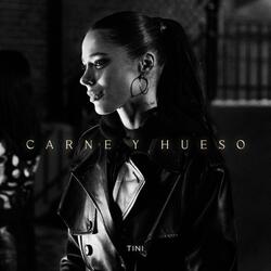 Carne y Hueso