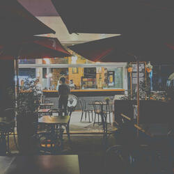 Simplistic Ambience for Fine Dining