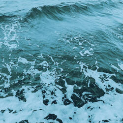 Smoky Soundscapes with Waves - Vibe for Calming Waves