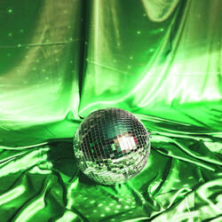 Lively Piano Jazz - Vibe for Delightful Sky